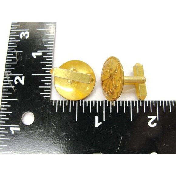 Round Cufflinks Gold Tone Unique Design Tux Shirt Dress Suit Vintage - Picture 5 of 7